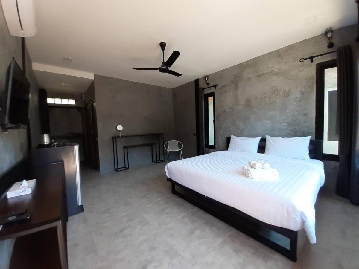 Baankampu Resort Пакчонг Экстерьер фото